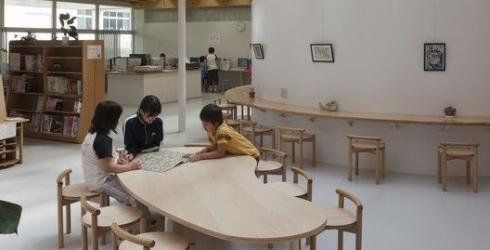 Informações a respeito dos filhos devem ser fornecidas pelas instituições de ensino aos pais separados: Art. 1.584, § 6º, do CC